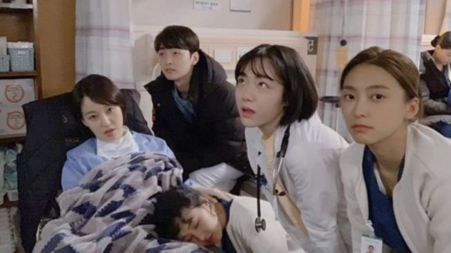 Drama Korea Dr Romantic tayang di NET TV tiap hari pukul 18.00 WIB.