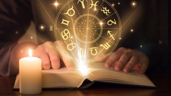 Ilustrasi ramalan zodiak, horoskop, astrologi. (Shutterstock)