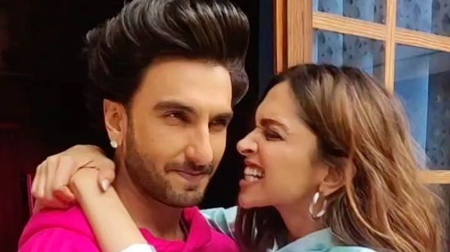 Potret Mesra Deepika Padukone dan Ranveer Singh. [Instagram/@ranveersingh]