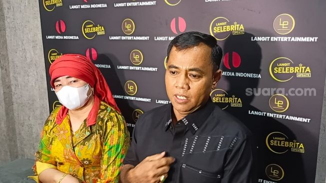 Orangtua Bibi Ardiansyah, Faisal dan Dewi Zuhriati. [Kabarindong.com/Rena Pangesti]