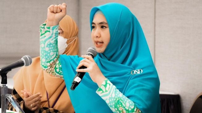 Potret Oki Setiana Dewi Dakwah (Instagram/@okisetianadewi)