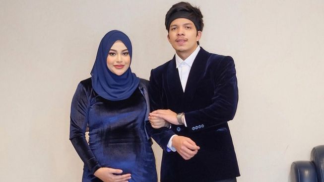 Fashion Hamil Aurel Hermansyah. [Instagram/@aurelie.hermansyah]