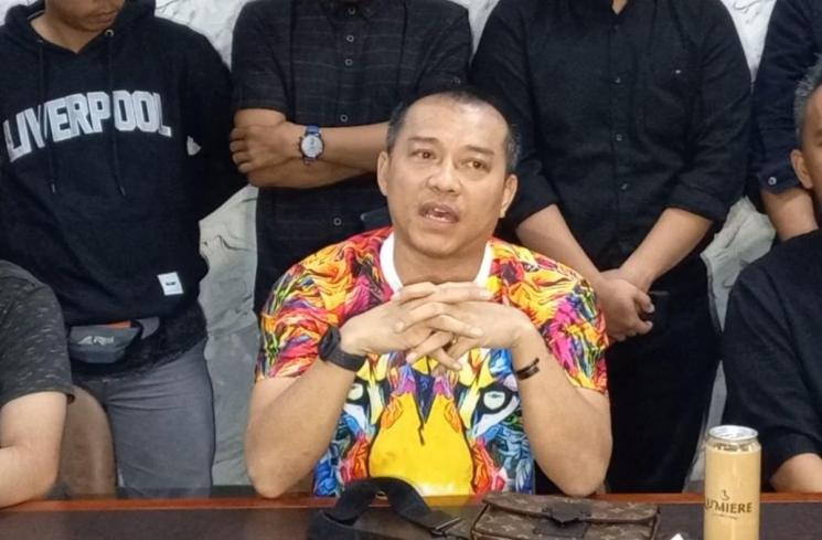 Anang Hermansyah di kawasan Pondok Indah, Jakarta, Rabu (2/2/2022). (Matamata.com)