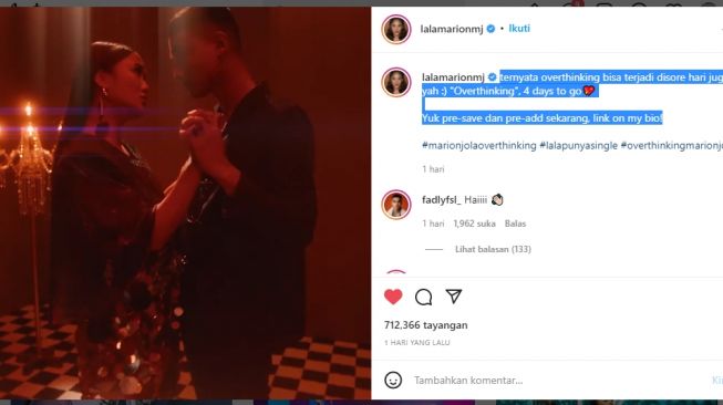 Tangkapan layar video, adegan mesra Fadly Faisal dan Marion Jola. [Instagram/@lalamarionmj]