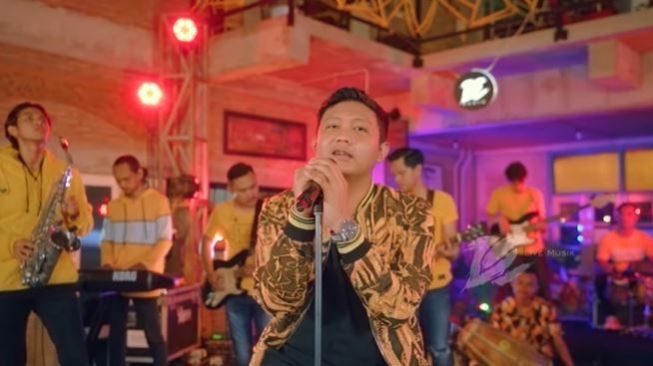 Denny Caknan feat Yeni Inka. (Youtube/DCProduction)