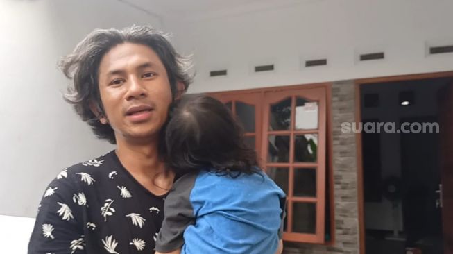 Aji Yusman ditemui di kawasan Jagakarsa, Jakarta Selatan pada Kamis (12/1/2023) [Kabarindong.com/Rena Pangesti]
