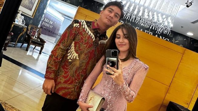 Ayu Ting Ting dan Boy William. [Instagram]