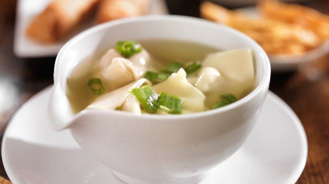 Ilustrasi sajian sup wonton (Envato Elements)