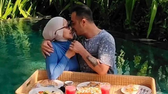 Potret Mesra Venna Melinda dan Ferry Irawan Sebelum KDRT (Instagram/@ferryirawanreal)