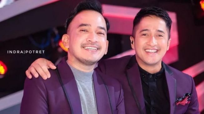  Seleb Punya Kembaran Sesama Artis (Instagram/@irfanhakim75)