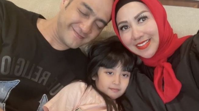 Ferry Irawan dan Anak Venna Melinda  (Instagram/vennamelindareal)