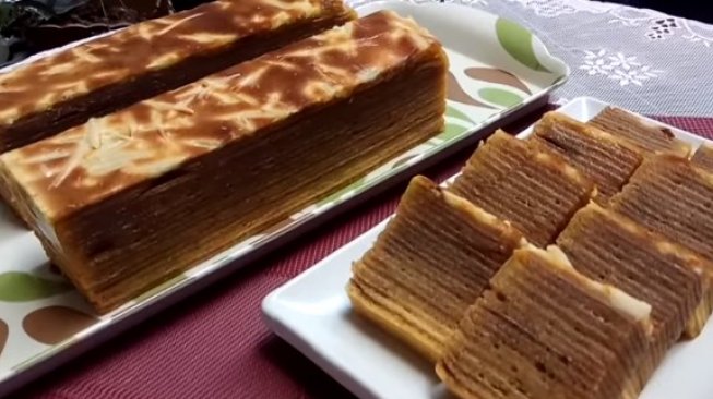 Makna Kue Khas Imlek dari Lapis Legit, Kue Keranjang hingga Manisan Segi Delapan - Ilustrasi kue lapis legit. (YouTube/Yani Cakes)