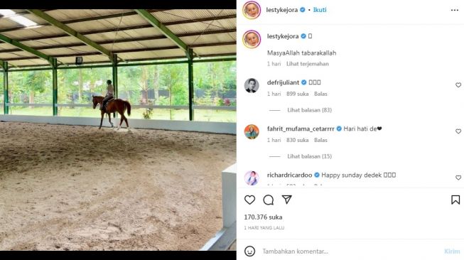 Unggahan Lesti Kejora saat sedang berkuda. [Instagram/@lestykejora]