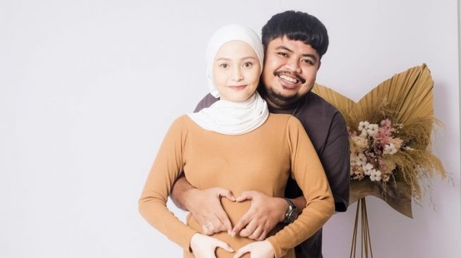 Potret Indah Ningtyas Istri Komika Rigen (Instagram/@indhningtys)