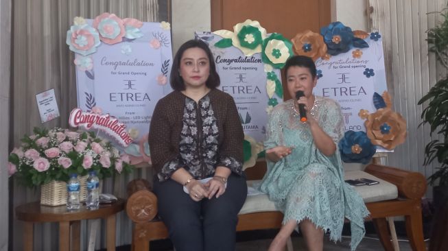 Martha Tilaar bicara soal perawatan kecantikan instan. (Dok. Dini/Kabarindong.com)